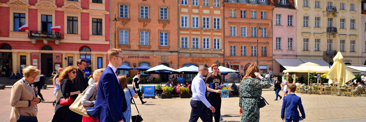Serwis Szkolnictwo wyższe w Polsce: uczelnie, studia I stopnia, studia magisterskie i doktoranckie - v.PL, study